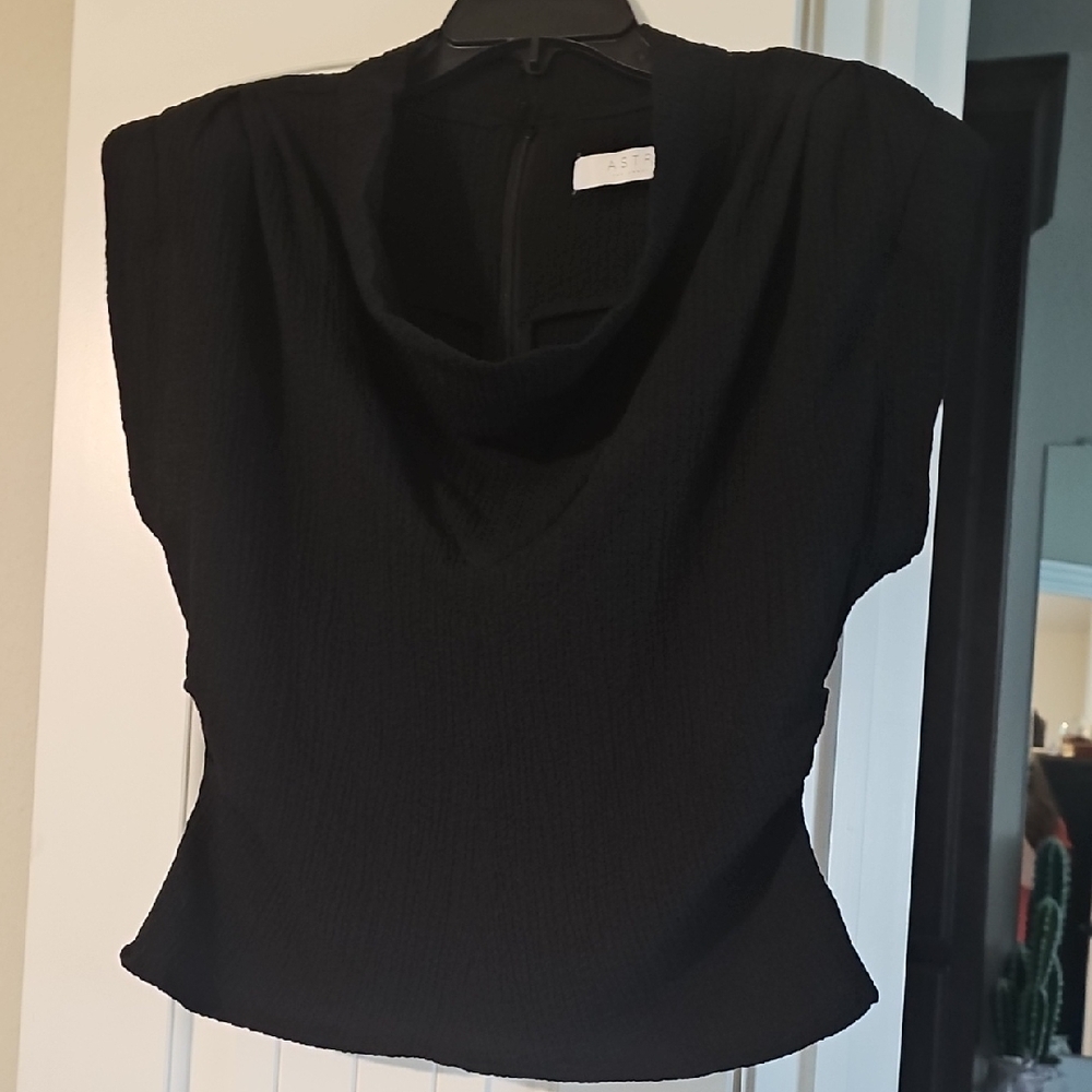 Black Women's Top Size L